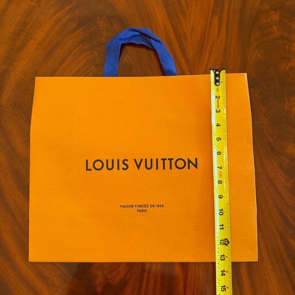 Louis Vuitton Large Shopping Bag - Picture 13 of 16